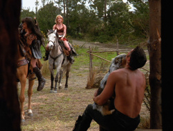 extant_XenaWarriorPrincess_6x10-OldAresHadAFarm_3587
