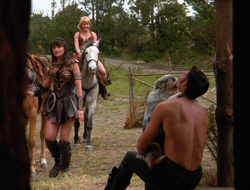 extant_XenaWarriorPrincess_6x10-OldAresHadAFarm_3590