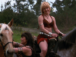 extant_XenaWarriorPrincess_6x10-OldAresHadAFarm_3694