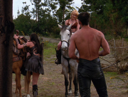 extant_XenaWarriorPrincess_6x10-OldAresHadAFarm_3698