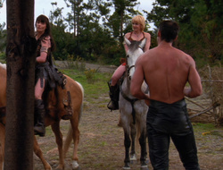 extant_XenaWarriorPrincess_6x10-OldAresHadAFarm_3700