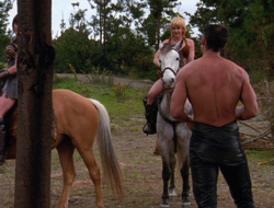 extant_XenaWarriorPrincess_6x10-OldAresHadAFarm_3701