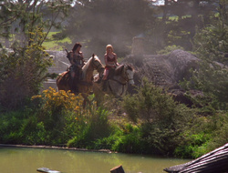 extant_XenaWarriorPrincess_6x10-OldAresHadAFarm_3725