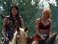 extant_XenaWarriorPrincess_6x10-OldAresHadAFarm_3748